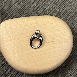 Kay Jewelers 14k white gold mother and child pendant